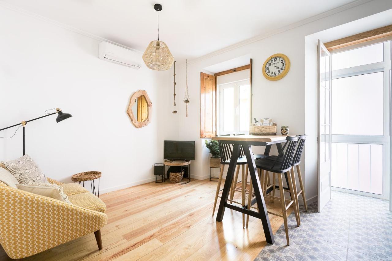 Feel Home In This Stunning Renovated Nest In Graca Lisboa Екстериор снимка